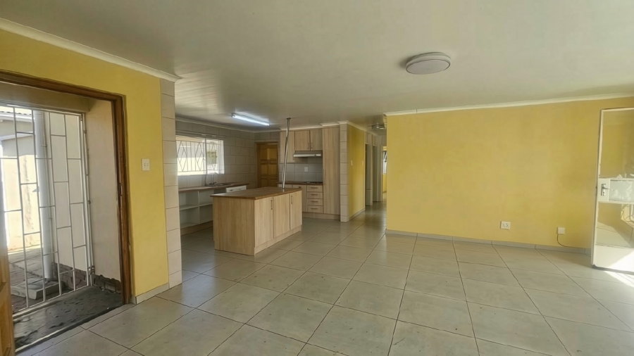 To Let 3 Bedroom Property for Rent in Riebeeckstad Free State